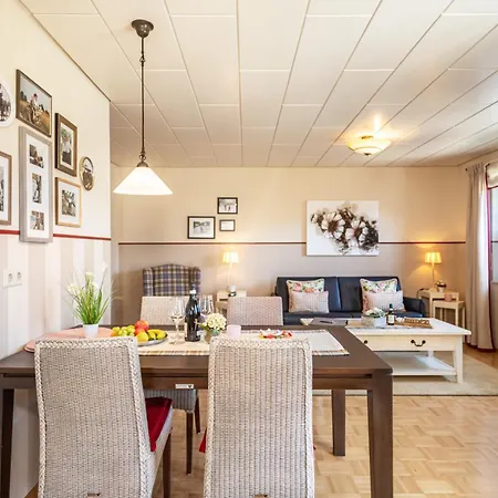 Trostelhof 3 *